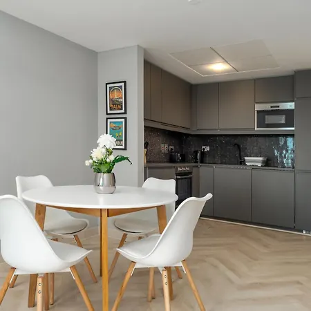1 Bed, High Floor, 2 Minutes To Metro, Renovated Dubai Exterior photo