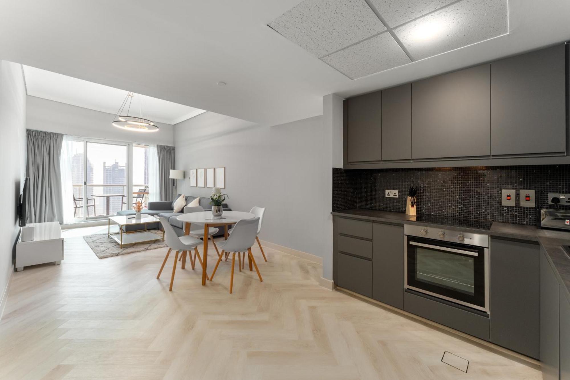 1 Bed, High Floor, 2 Minutes To Metro, Renovated Apartment Dubai