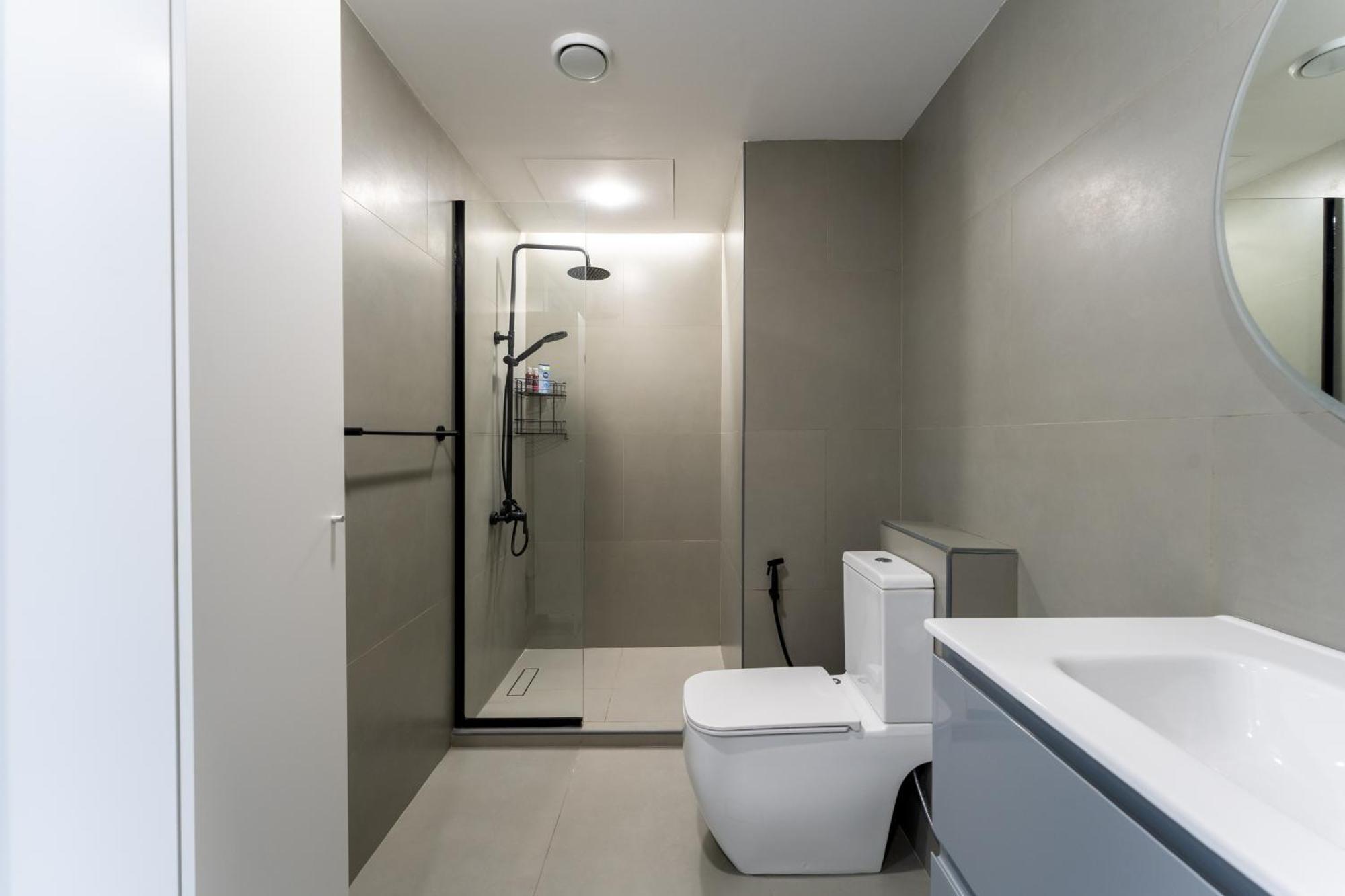 Apartment 1 Bed, High Floor, 2 Minutes To Metro, Renovated Dubai