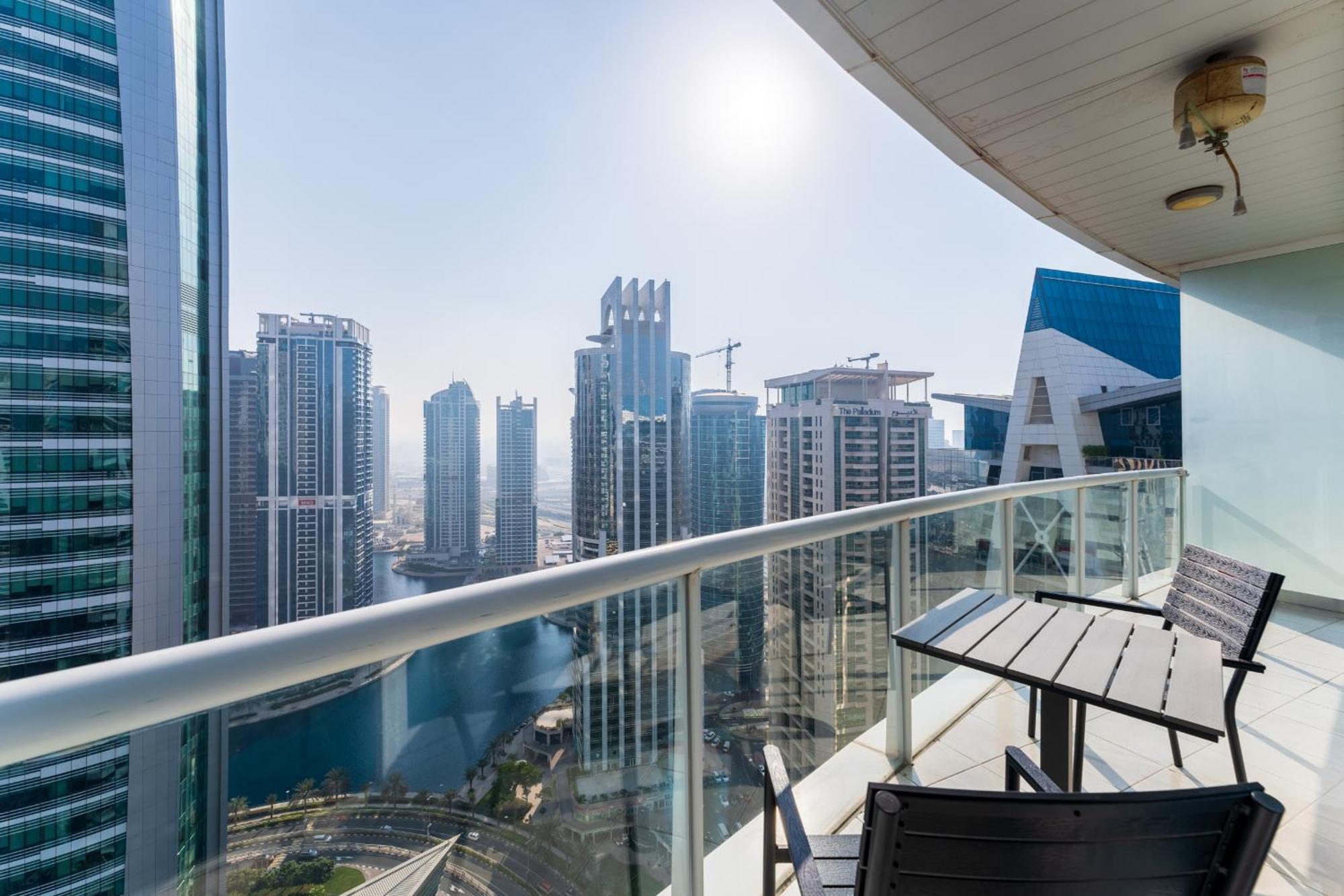 1 Bed, High Floor, 2 Minutes To Metro, Renovated Dubai